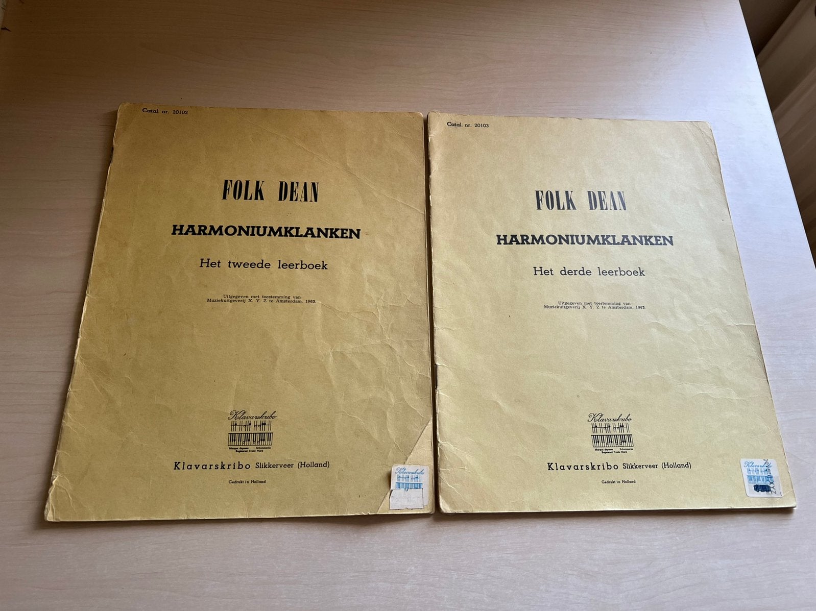 Twee lesboeken om Klavarskribo te leren spelen, Muziek en Instrumenten, Ophalen of Verzenden, Gebruikt, Les of Cursus