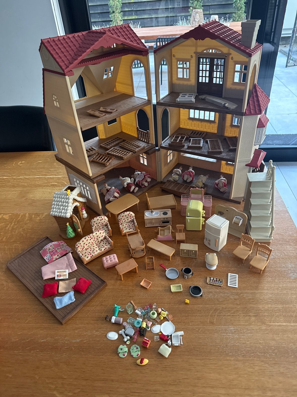Groot Sylvanian Families huis met veel meubels en accessoire, Ophalen of Verzenden, Gebruikt, Jongen of Meisje