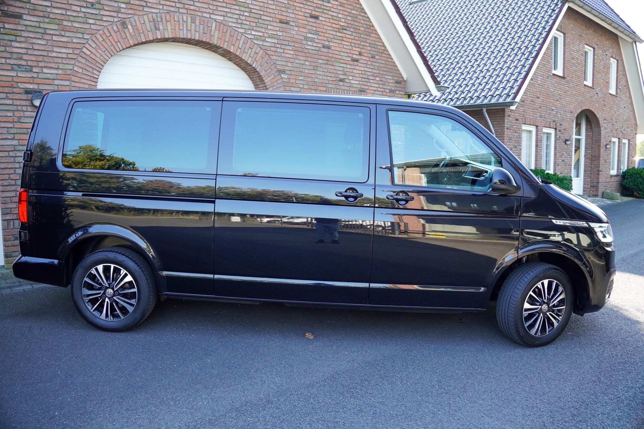Volkswagen Transporter T6.1 2.0 TDI 150 PK L2H1 DUB/CAB NAVI, Auto's, Stof, Gebruikt, 4 cilinders, Volkswagen