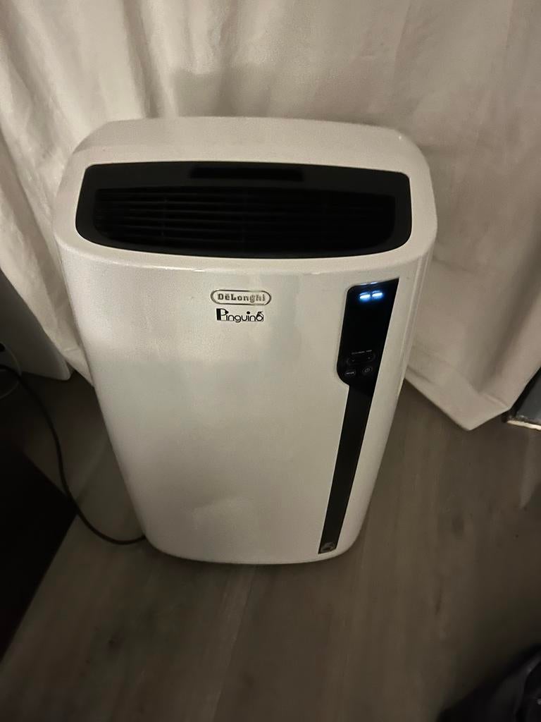 Delonghi Krachtige Mobiele Airco, Afstandsbediening en Slang, Ophalen, Timer, 3 snelheden of meer, Zo goed als nieuw
