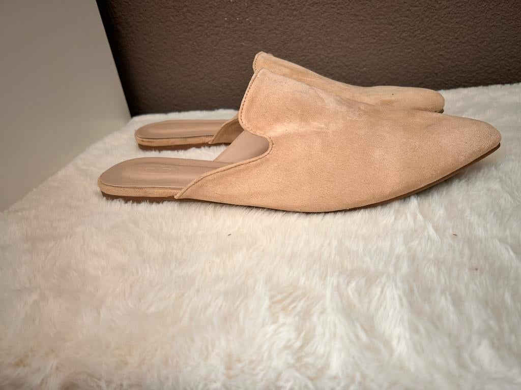 Marokkaanse schoentjes/slippers suède  maat 41, Kleding | Dames, Schoenen, Ophalen of Verzenden, Zo goed als nieuw