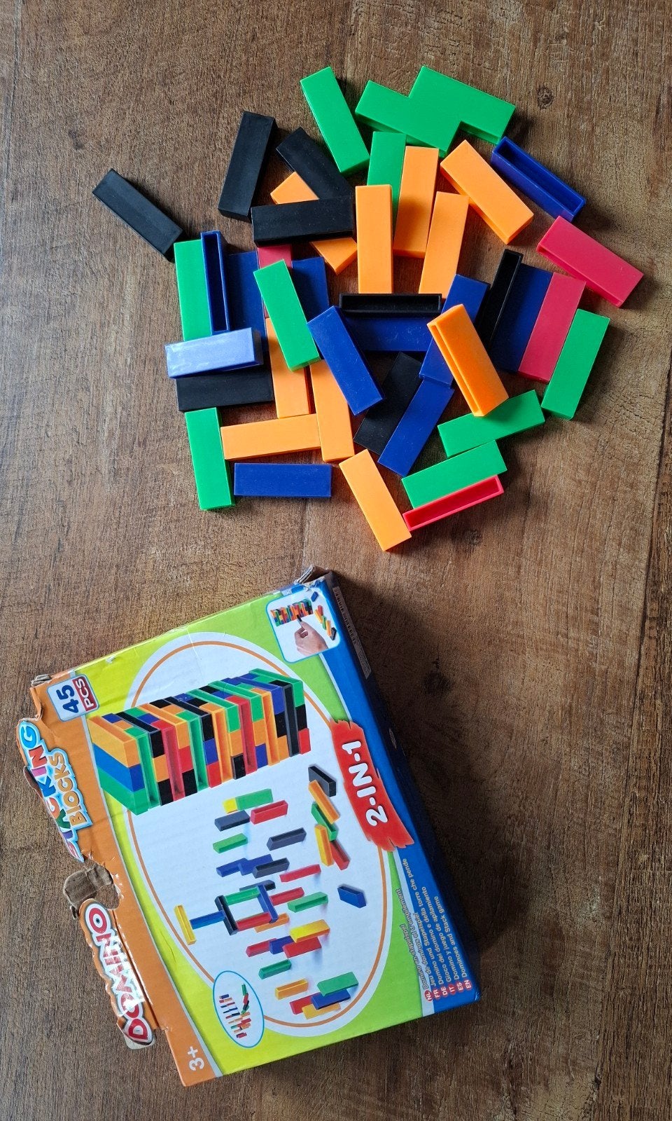 Domino King 2-in-1 - 45 Stuks Kleurrijke Dominostenen, Kinderen en Baby's, Ophalen of Verzenden, Gebruikt, Overige merken