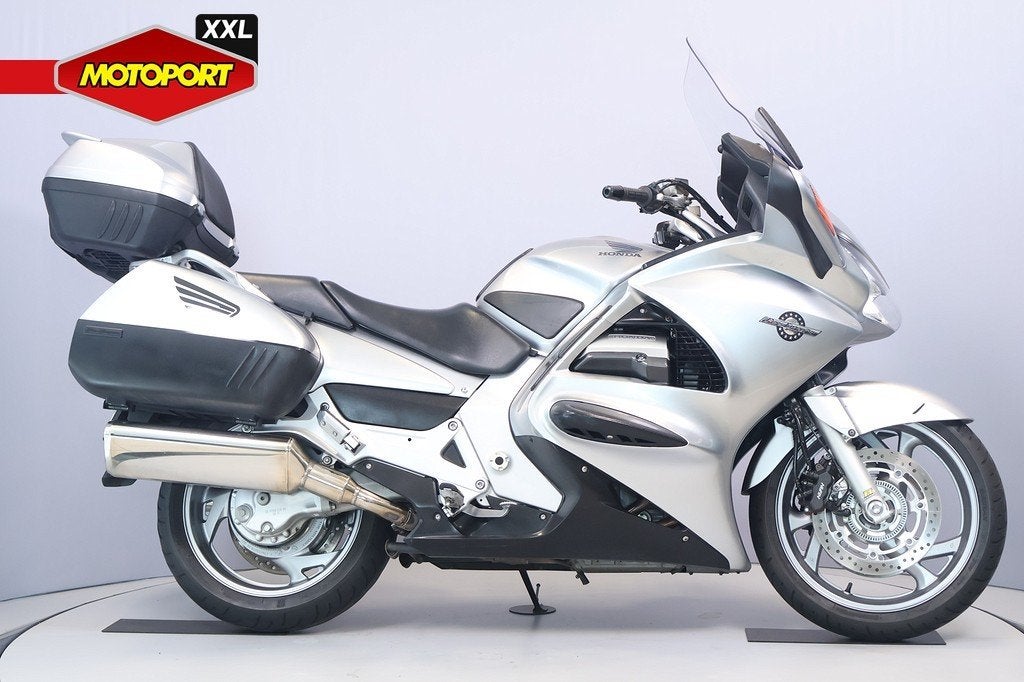 Honda ST 1300 PAN EUROPEAN ABS (bj 2011), Motoren, Motoren | Honda, Honda Motor Europe Ltd, Bedrijf, Toermotor, Customer.service@honda-eu.com