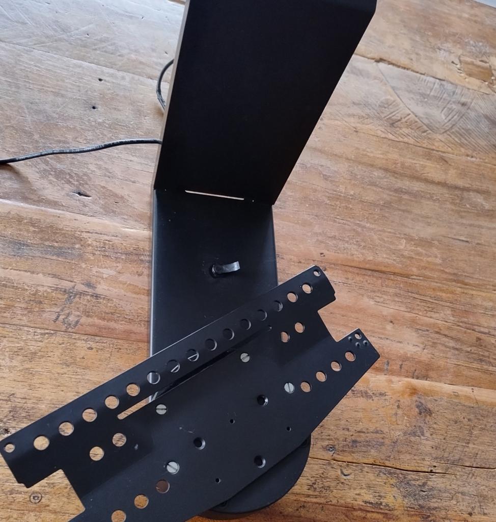 B&O TV Zwarte elektriche metalen beugel voor MX-4000 B&O TV, Ophalen, Gebruikt