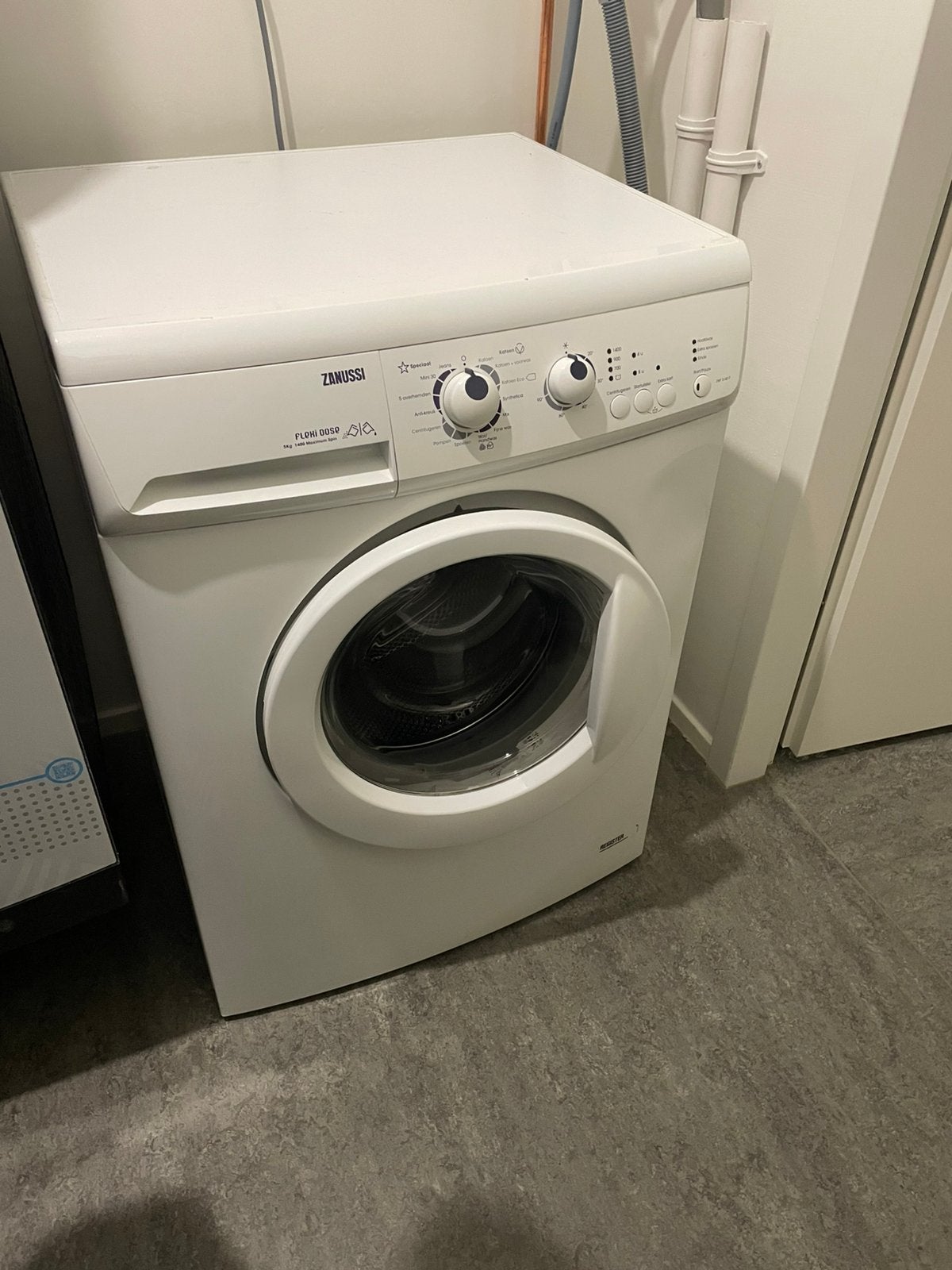 Zanussi wasmachine, Witgoed en Apparatuur, Ophalen of Verzenden, Zo goed als nieuw, 1200 tot 1600 toeren, 85 tot 90 cm