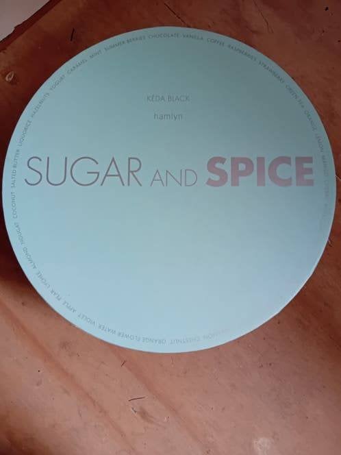 sugar and Spice taartdoos met 16 kookboekjes erin recepten, Boeken, Onbekend, Ophalen of Verzenden, Zo goed als nieuw, Voorgerechten en Soepen