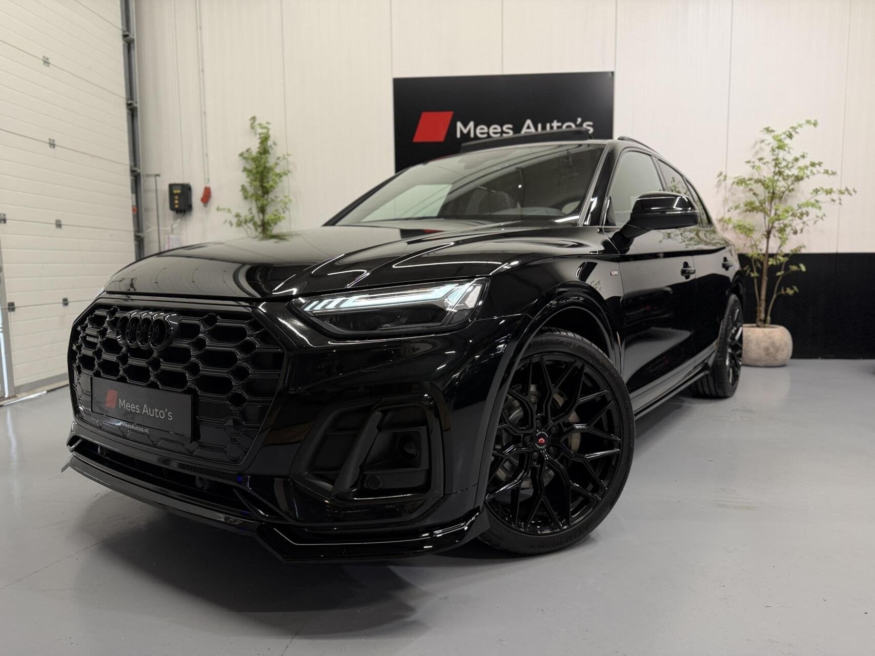 Audi Q5 55 TFSI e quattro Competition|Pano|Lucht|HUD|Carbon|, Auto's, Automaat, Dealer onderhouden, 2005 kg, Gebruikt