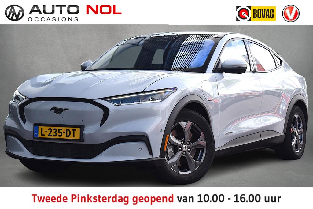 Ford Mustang Mach-E RWD 75 kWh | Pano | Memory | 360 Cam. |, Auto's, Gebruikt, 750 kg, 258 pk, Wit