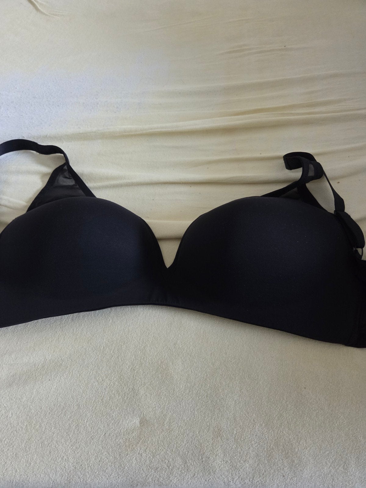 Zwarte Uniqlo BH - Comfortabel en Stijlvol, Uniqlo, Ophalen of Verzenden, Zwart, BH