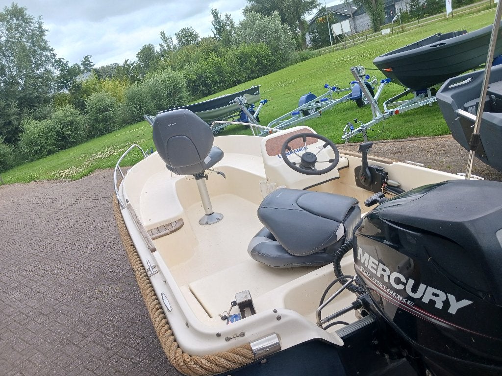 Rhea 430 classic console boot inclusief Mercury 25 pk, Watersport en Boten, Vis- en Consoleboten, Ophalen, Gebruikt, 99 m, 99 m