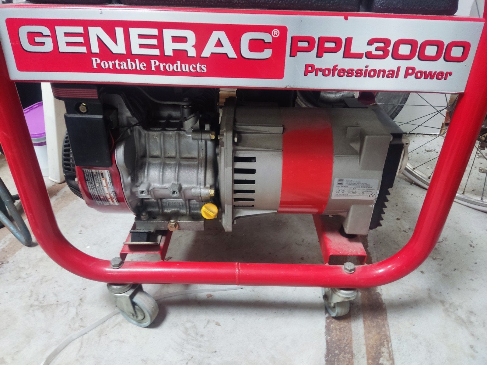 Generac PPL3000 Aggregaat - 3 kVA, Briggs & Stratton motor, Doe-het-zelf en Verbouw, Ophalen, Gebruikt, Minder dan 5 kVA, Benzine