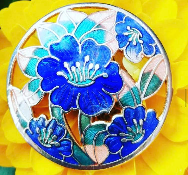 Vintage broche emaille bloemen, Sieraden, Tassen en Uiterlijk, Broches, Ophalen of Verzenden, Gebruikt, Overige kleuren, Overige materialen