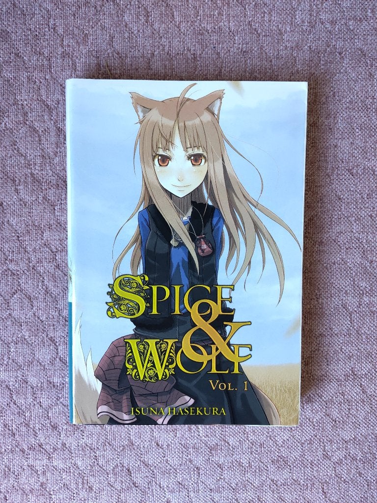 Spice & Wolf volume 1 en 5 (novel, niet de manga!), Eén comic, Ophalen of Verzenden, Zo goed als nieuw, Japan (Manga)