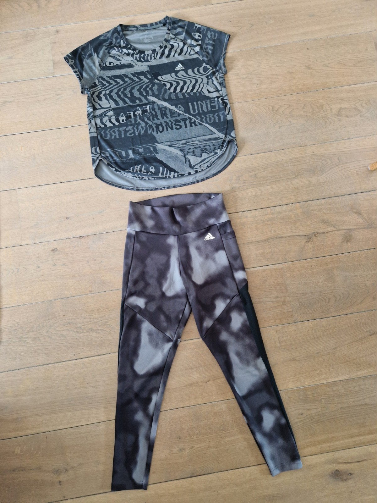 Adidas damessportkleding, Ophalen of Verzenden, Zo goed als nieuw, Zwart, Fitness of Aerobics