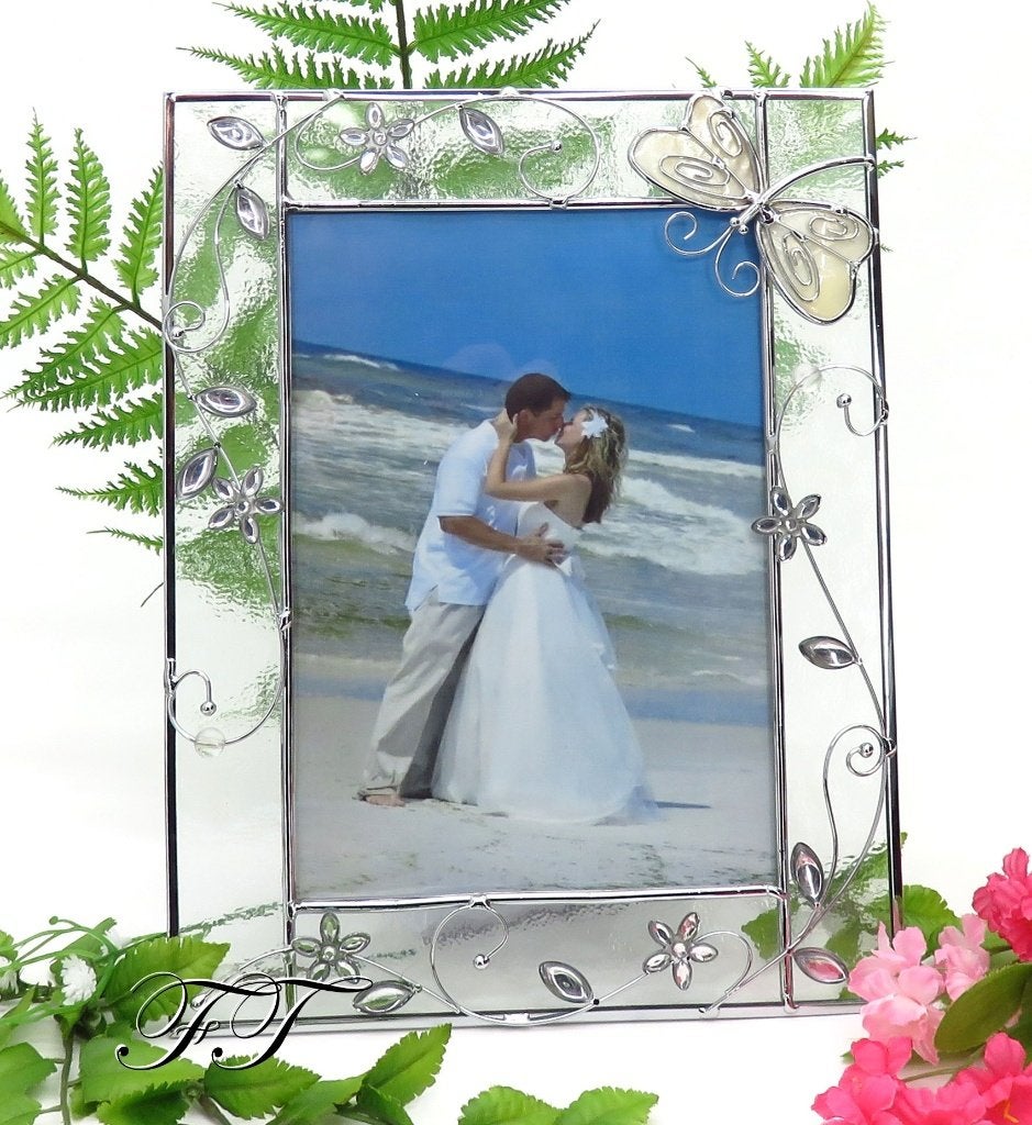 Glazen fotolijst met vlinder en bloemen - Huwelijk/Geboorte, Ophalen of Verzenden, Nieuw, Versiering, Geboorte of Huwelijk