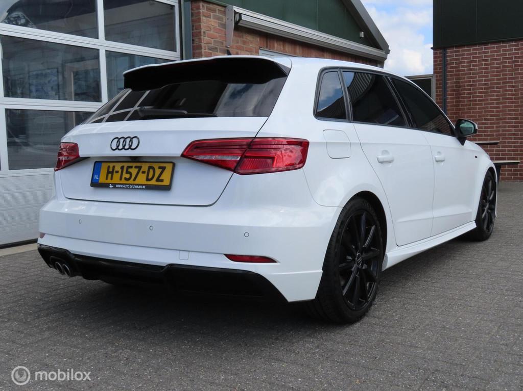 Audi A3 Sportback 35 TFSI CoD S-Line|Eibach Pro|Camera|Carpl, Auto's, Euro 6, 4 cilinders, 150 pk, Lichtsensor