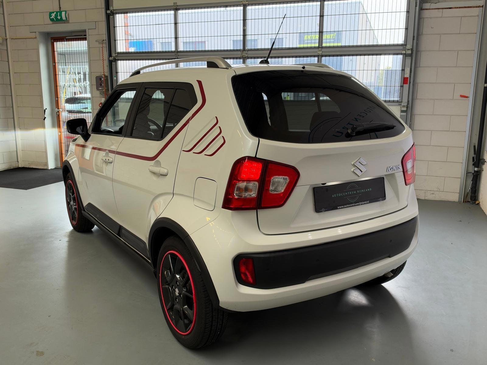 Suzuki Ignis 1.2 Stijl Automaat, Navi, Camera, Carplay, Park, Dealer onderhouden, 4 cilinders, Wit, Origineel Nederlands