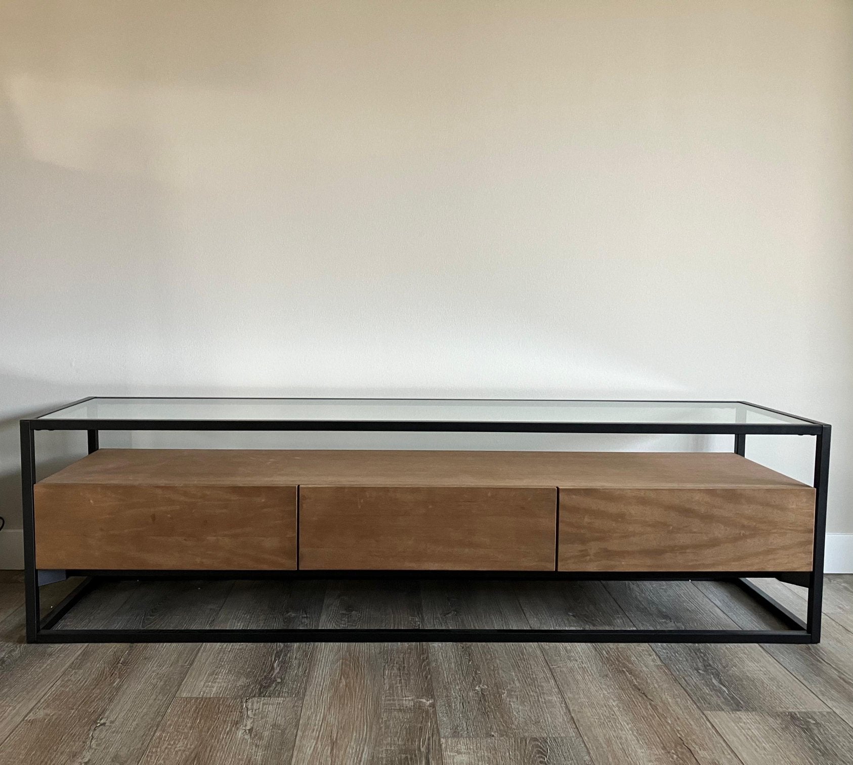 Nieuw: Hout stalen tv meubel, Ophalen, Overige materialen, 150 tot 200 cm, Zo goed als nieuw