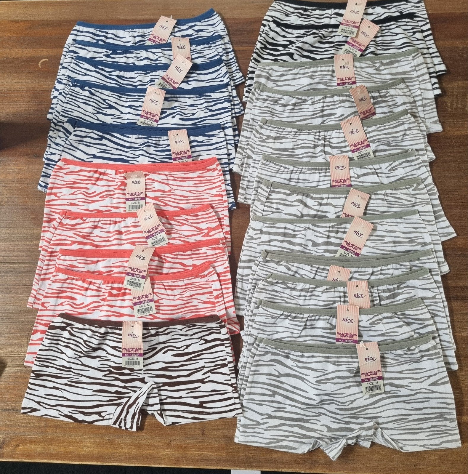 22 Stuks NIEUW NICE Damesslips Maat XS (Ook per 6 te koop), Nice, Ophalen of Verzenden, Overige kleuren, Slip