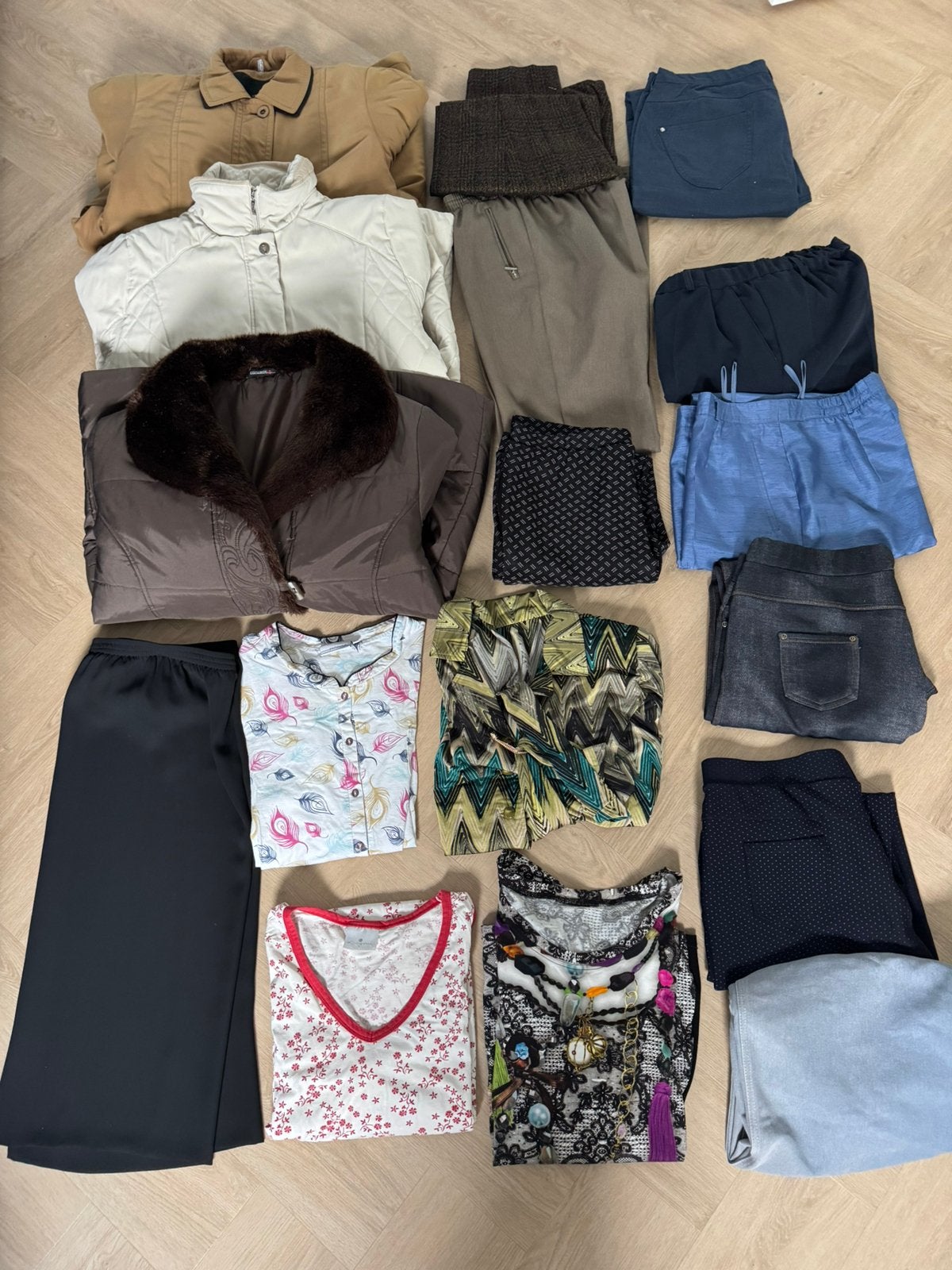 Groot pakket dameskleding XXXL XXXXL - 3 jassen grote maten, Ophalen of Verzenden, Zo goed als nieuw