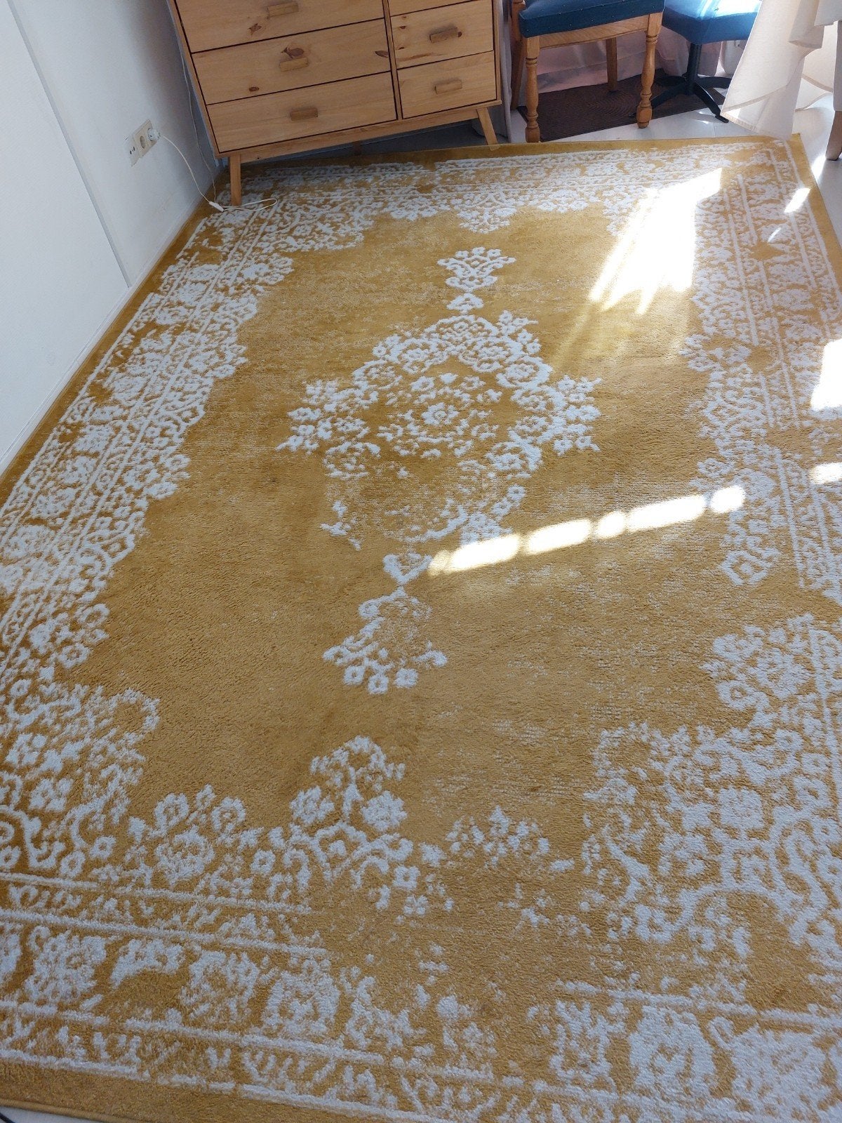 Prachtig warm geel kleed, zeer kort gebruikt, 150 tot 200 cm, 200 cm of meer, Ophalen of Verzenden, Zo goed als nieuw