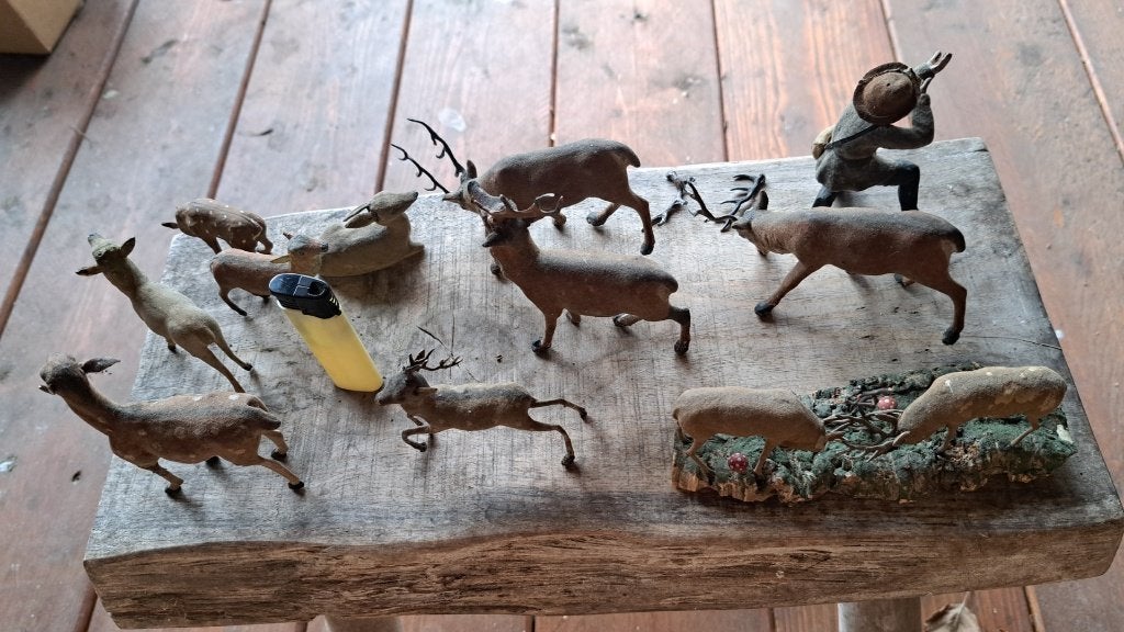 oude antieke beeldjes edelhert, Ophalen of Verzenden, Gebruikt, Hert, Beeldje of Figuurtje