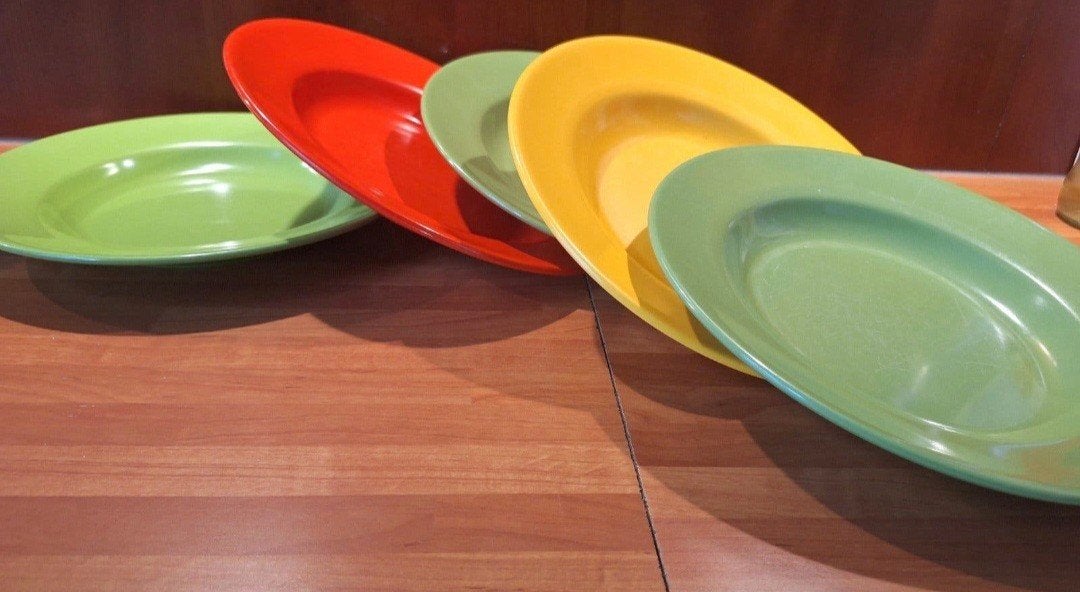 Set van 4 Mepal melamine borden - rood, geel, groen, Ophalen of Verzenden