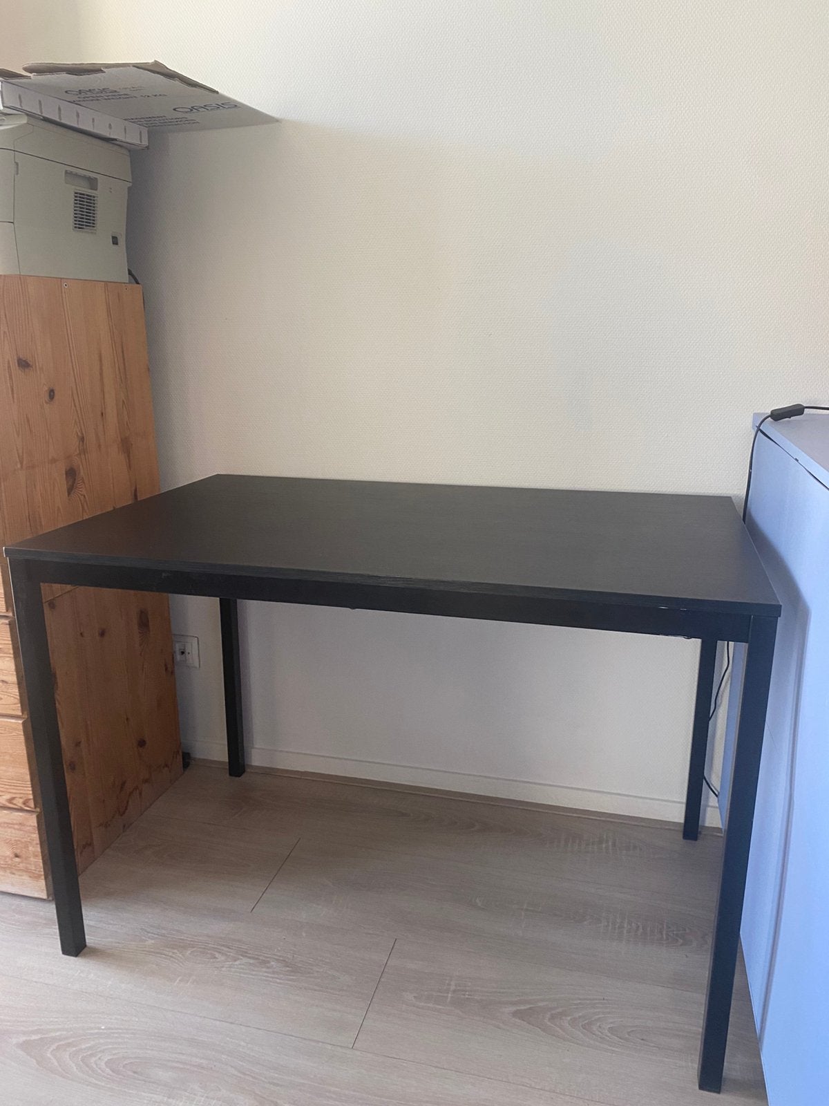 Zwarte tafel/bureau, Ophalen, Gebruikt, Zwart