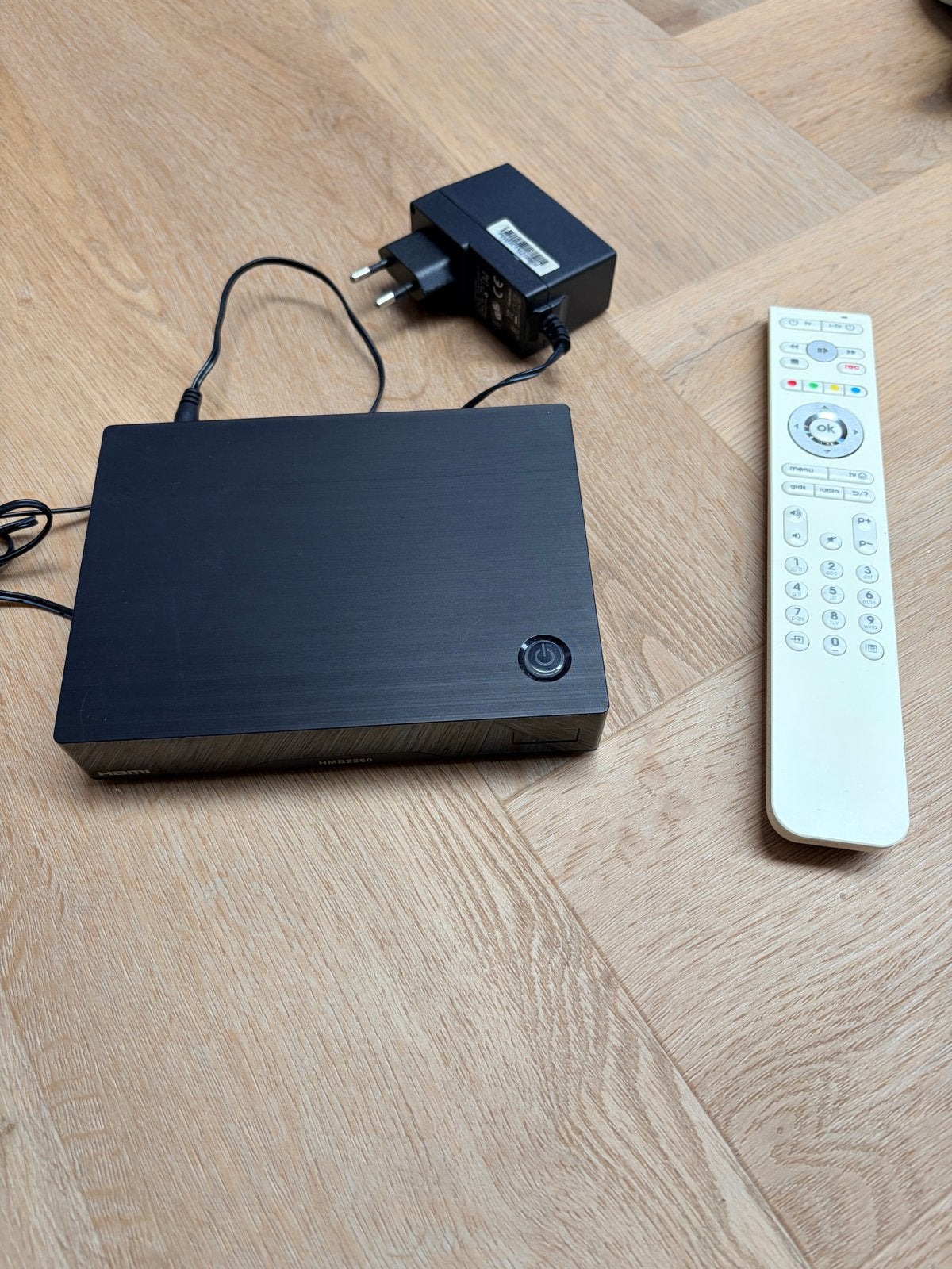 KPN HMB2260 Decoder voor extra tv koppeling., Ophalen of Verzenden, Zo goed als nieuw, Decoder