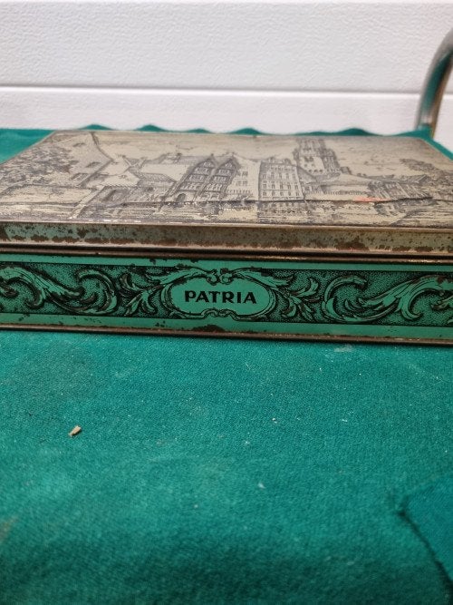 blik patria met gebouwen oud blik, Ophalen of Verzenden
