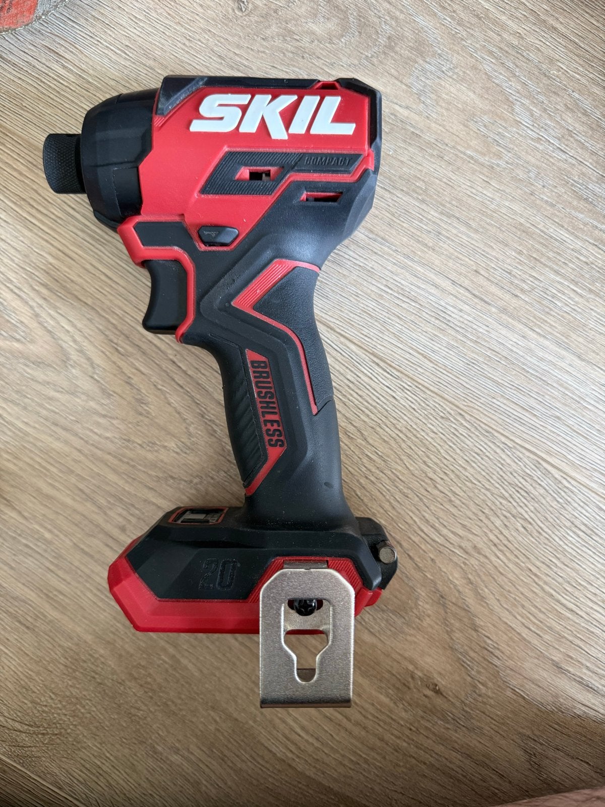 SKIL COMPACT BRUSHLESS 20V Accu Slagschroevendraaier, Variabele snelheid, Ophalen of Verzenden, Minder dan 400 watt, Zo goed als nieuw
