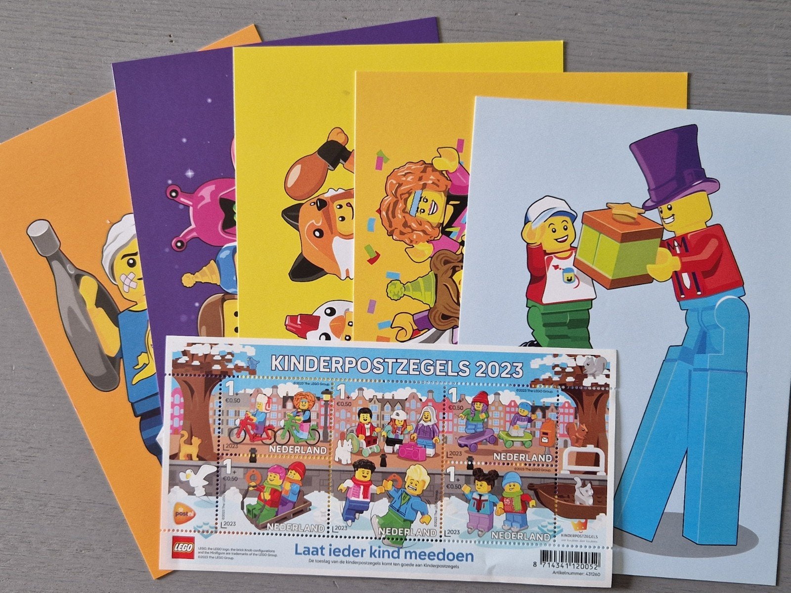 Kinderpostzegels 2023 Lego met 5 bijpassende kaarten, Postzegels en Munten, Verzenden, Na 1940, Postfris