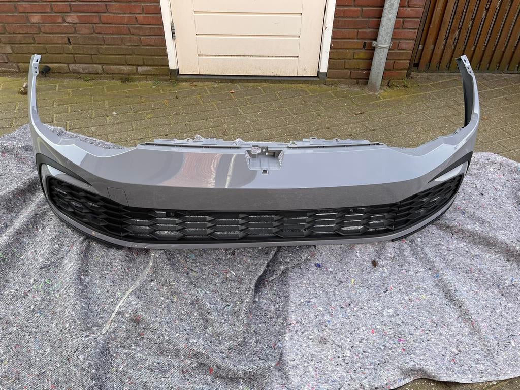 VW Golf 8 GTI GTD voorbumper 5H0807221, Auto-onderdelen, Ophalen, S, S, Gebruikt