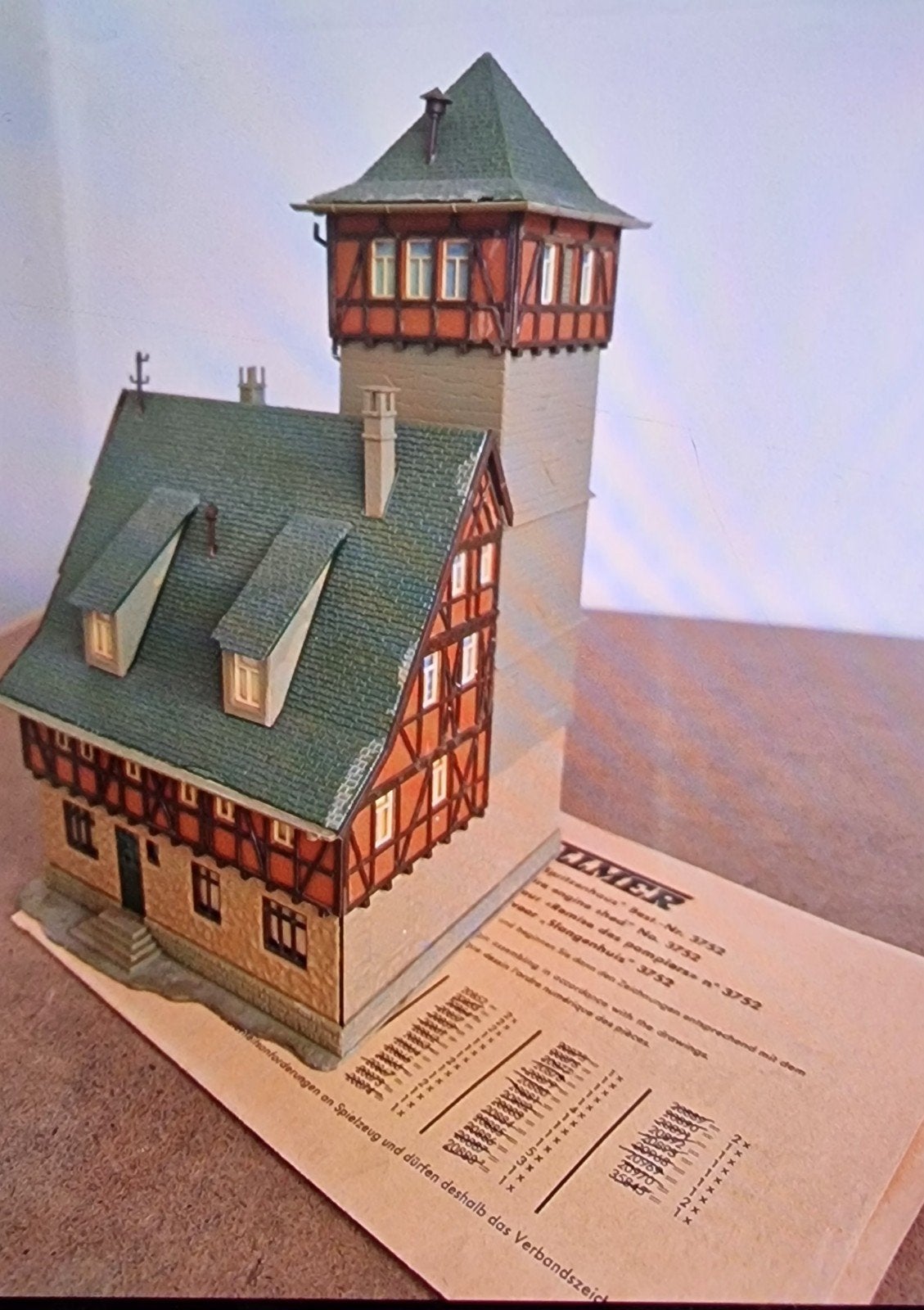 VOLLMER HO 3752 SLANGENHUIS, Hobby en Vrije tijd, Ophalen of Verzenden, Gelijkstroom of Wisselstroom, Brug, Tunnel of Gebouw, Overige merken