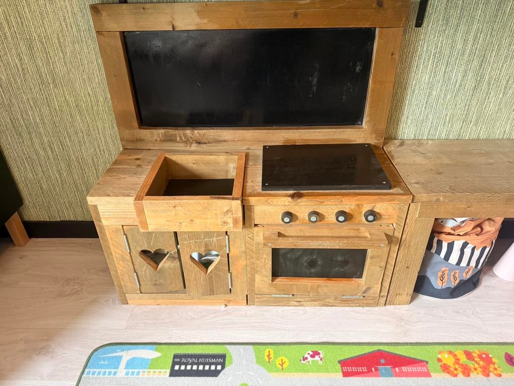 Houten speelkeuken en bureau met alle denkbare accessoires, Ophalen, Gebruikt, Hout, Speelkeuken