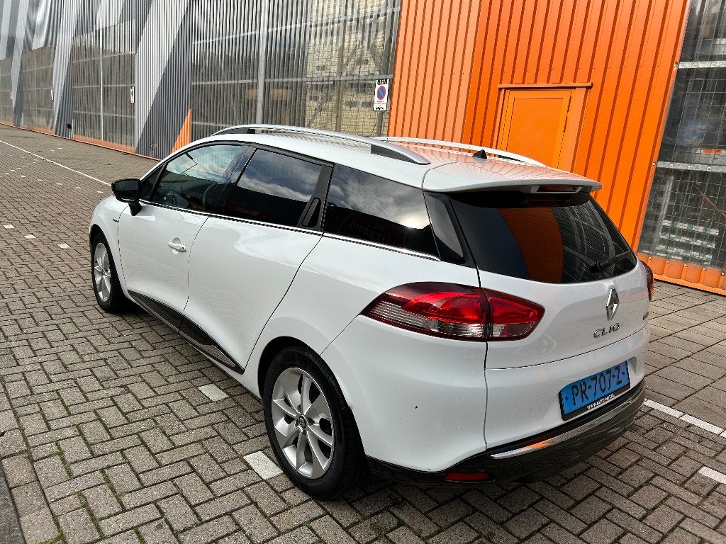 Renault Clio 1.5 DCI 66KW Estate 2017 Wit, Auto's, Voorwielaandrijving, Stof, 625 kg, Euro 6