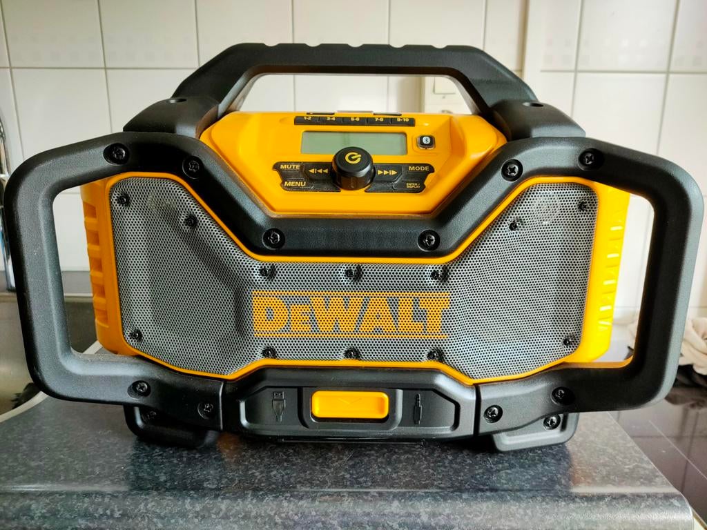 DeWalt DCR027 Bouwradio met Bluetooth en DAB+, Ophalen of Verzenden, Zo goed als nieuw, Bouwradio