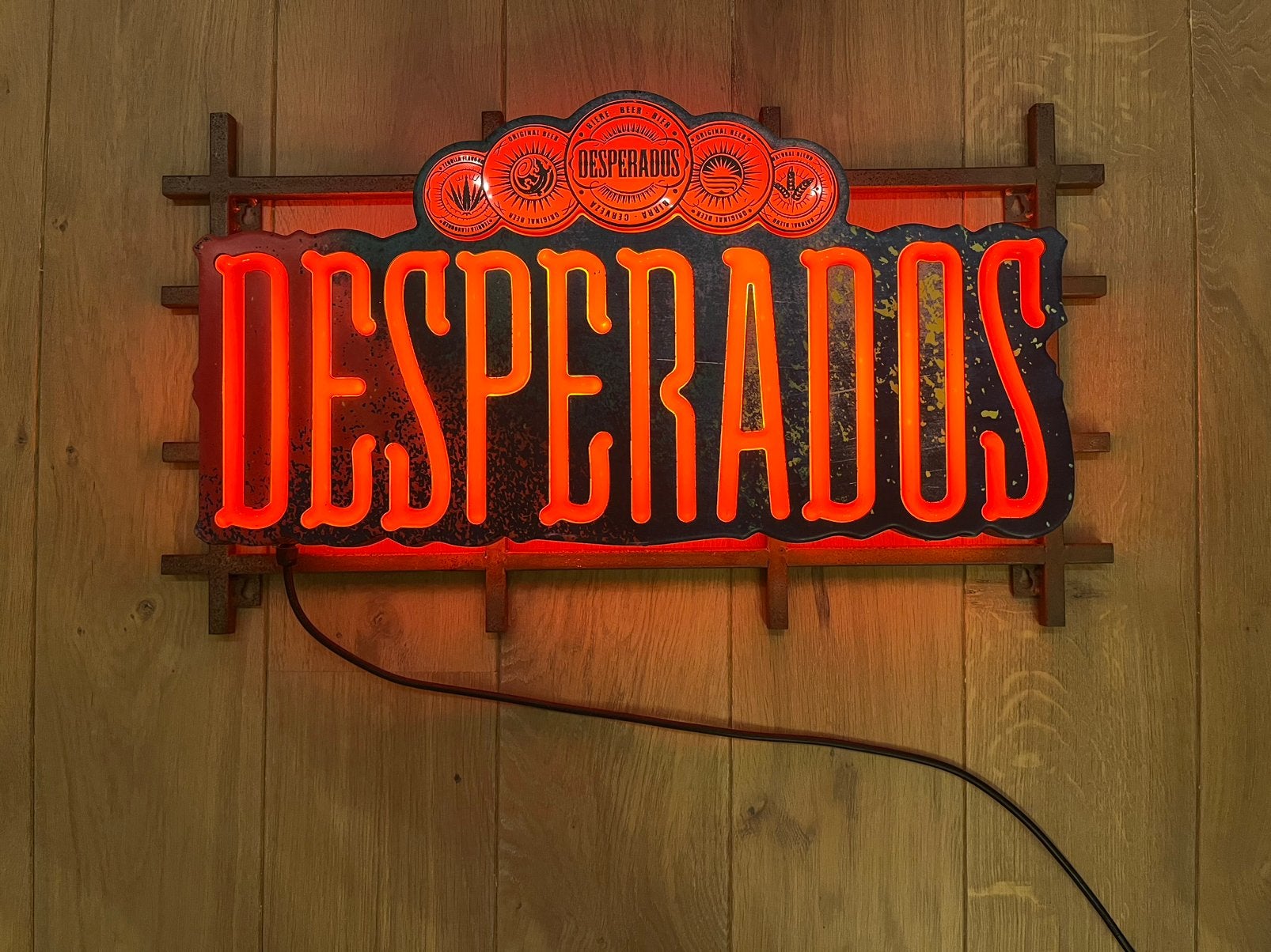 XL Desperados LED lichtreclame industriële wanddecoratie, Ophalen, Gebruikt, Reclamebord, Plaat of Schild, Overige merken