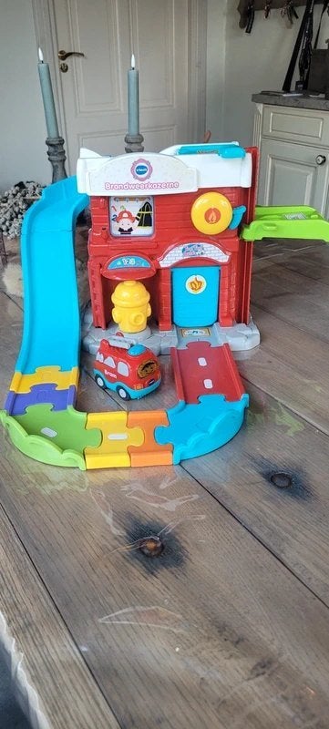 VTech Toet Toet Auto's -Brandweerkazerne Bram Brandweer!, Kinderen en Baby's, Speelgoed | Vtech, Ophalen of Verzenden, Gebruikt