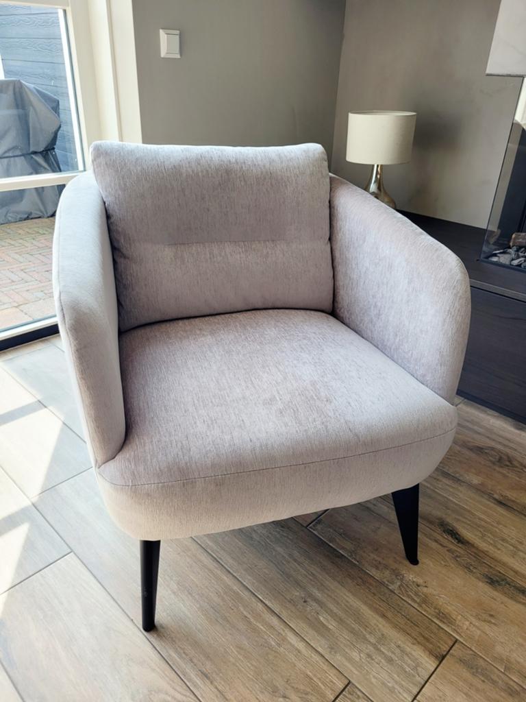 Prachtige moderne fauteuil, 1 jaar oud!, Ophalen, 75 tot 100 cm, Zo goed als nieuw, Stof