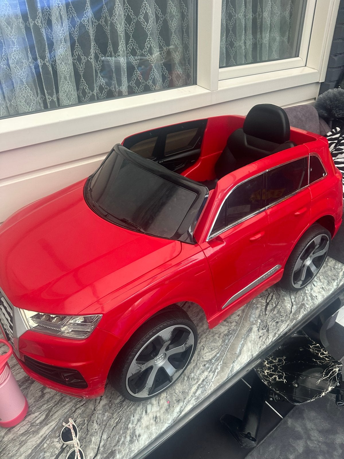 Rode Audi Q7 elektrische kinderauto, Gebruikt