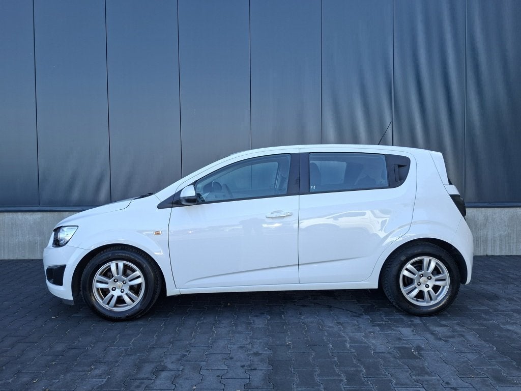 Chevrolet Aveo 1.2 LT | Airco | Bluetooth | Dealer onderhoud, Auto's, 21 km/l, Aveo, 4 cilinders, 1039 kg