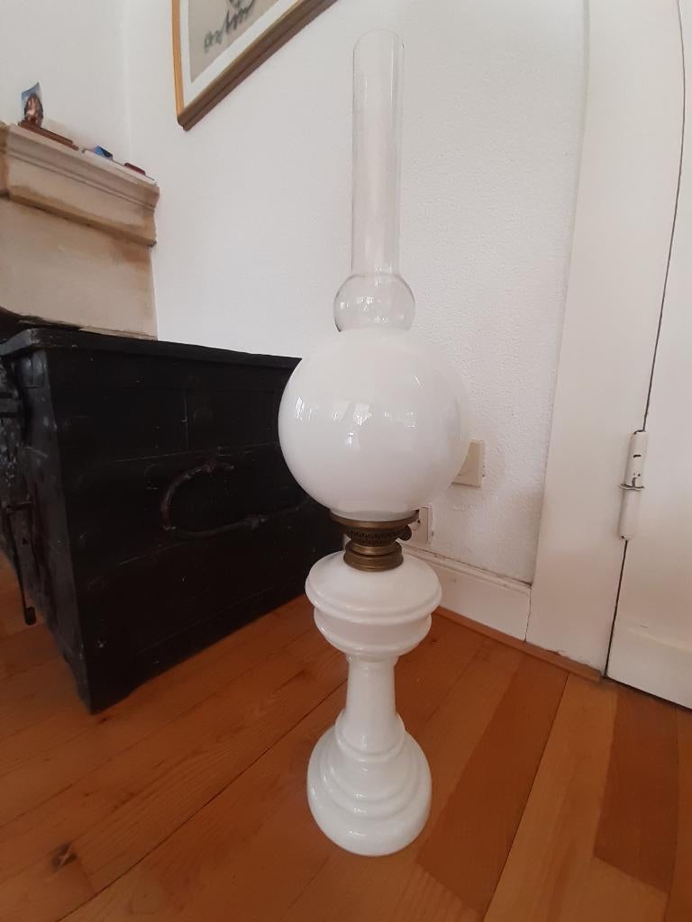 antieke smalle olielamp, Ophalen