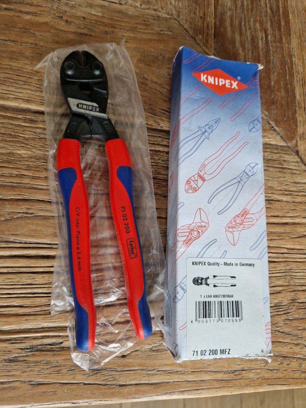 Knipex 7102200 boutenschaar, Doe-het-zelf en Verbouw, Ophalen of Verzenden, Zo goed als nieuw, Tang, Knipex