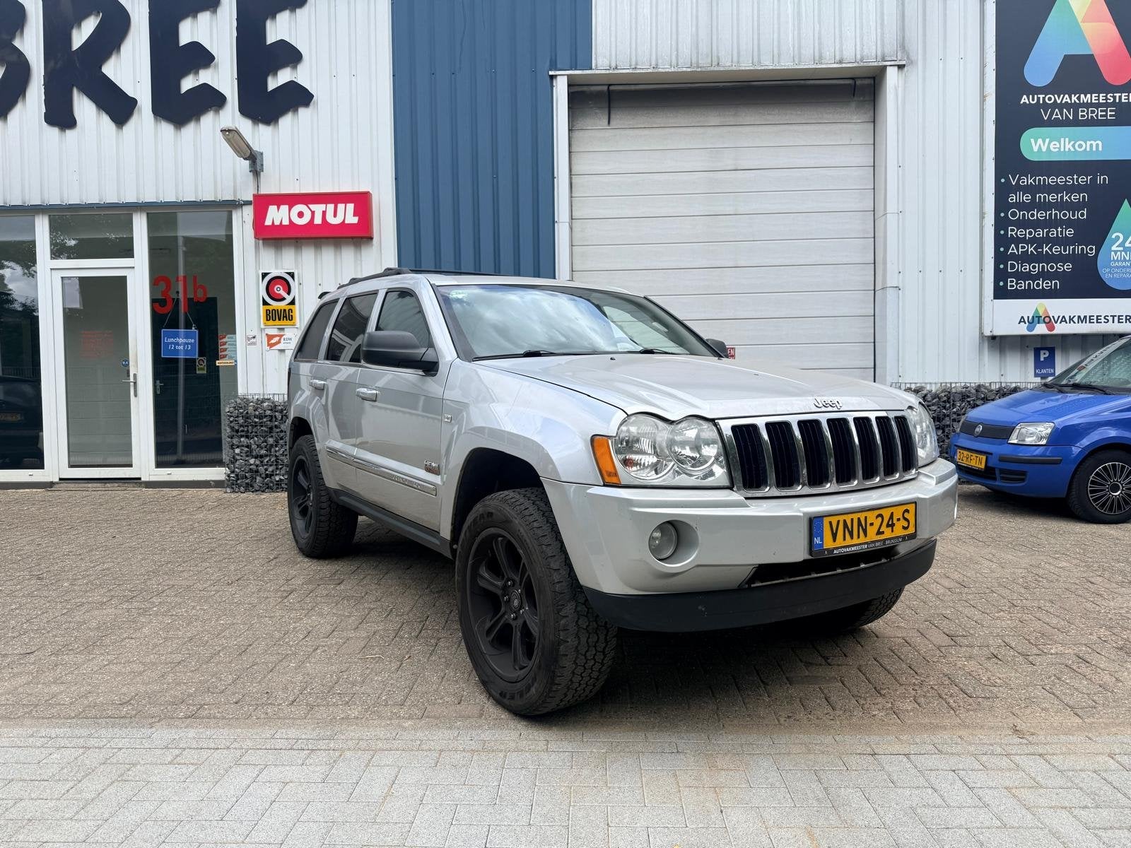 Jeep Grand Cherokee 5.7 Hemi grijskenteken lpg onderbouw, Auto's, Bestelauto's, Gebruikt, 8 cilinders, 5654 cc, 2 stoelen