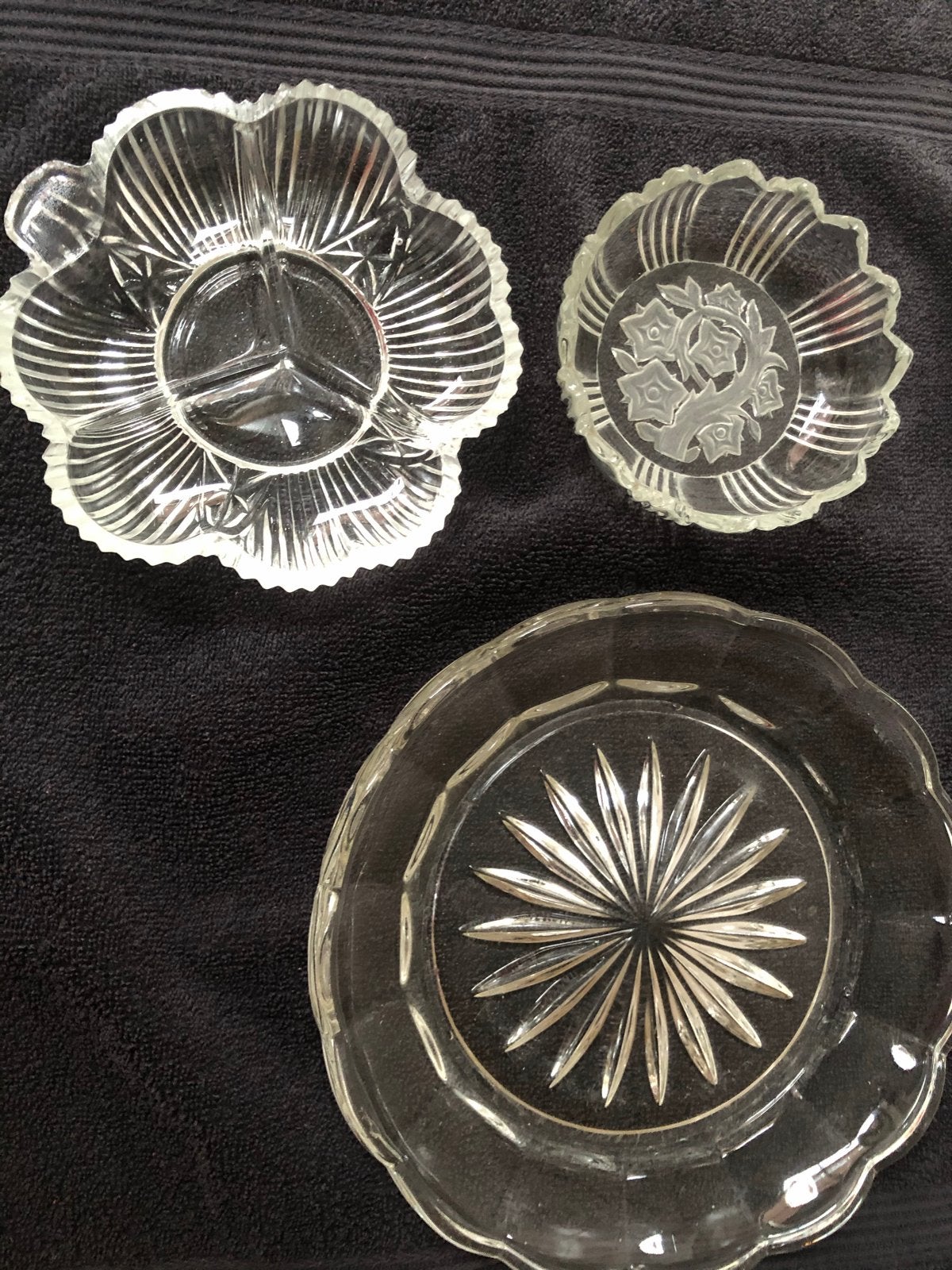 Set van 3 glazen schalen: bord, vakjesschaal, bonbonschaal, Antiek en Kunst, Ophalen of Verzenden
