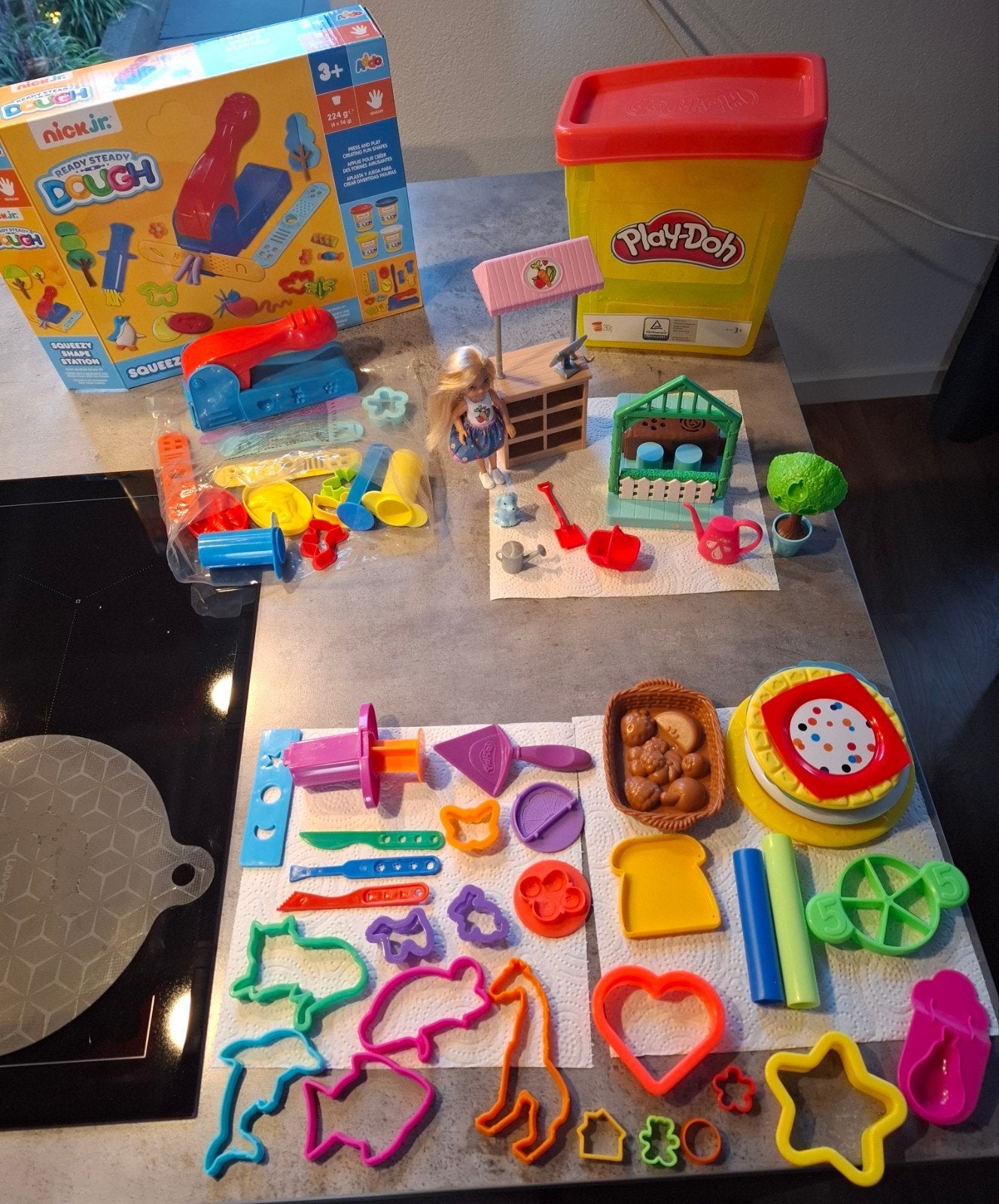 Grote set om met klei te spelen van Play-Doh -> zonder klei, Kinderen en Baby's, Ophalen of Verzenden, Gebruikt, Knutselen