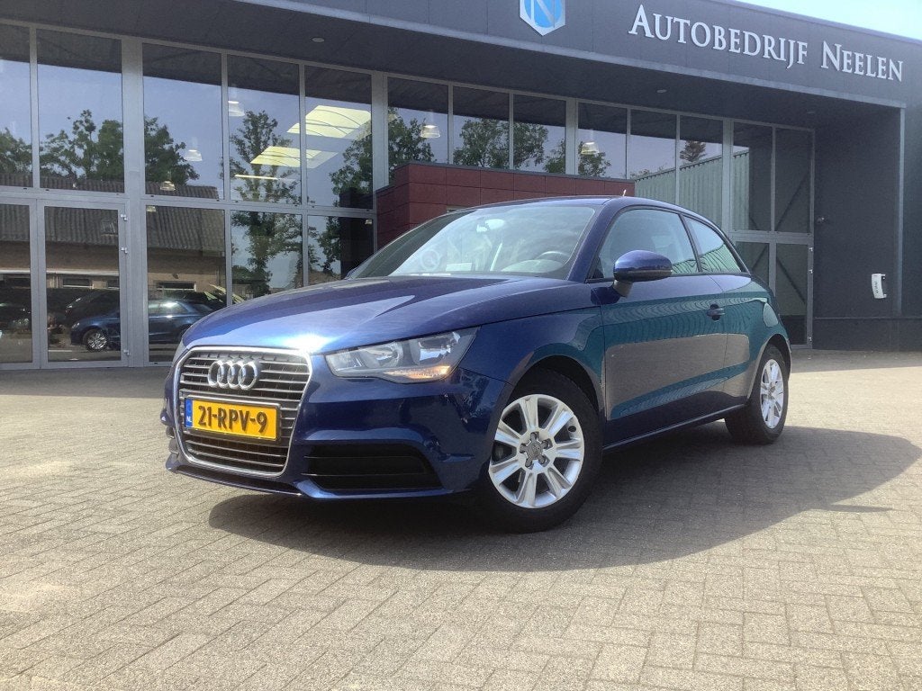 Audi A1 1.2 TFSI Attraction ProLine Business, Euro 5, 86 pk, 4 cilinders, Origineel Nederlands