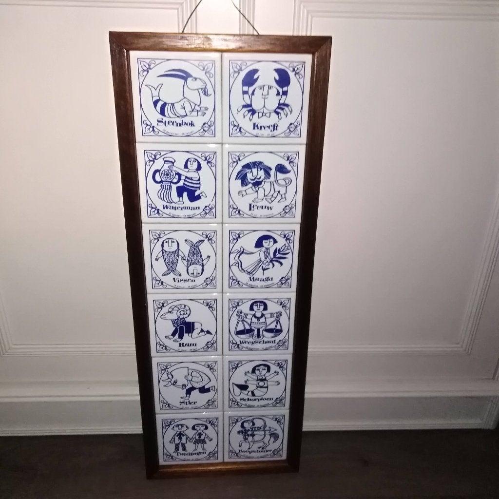 Wanddecoratie met sterrenbeeldtegels in een houten lijst, Ophalen, Gebruikt, Meerkleurig, Decoratieobject