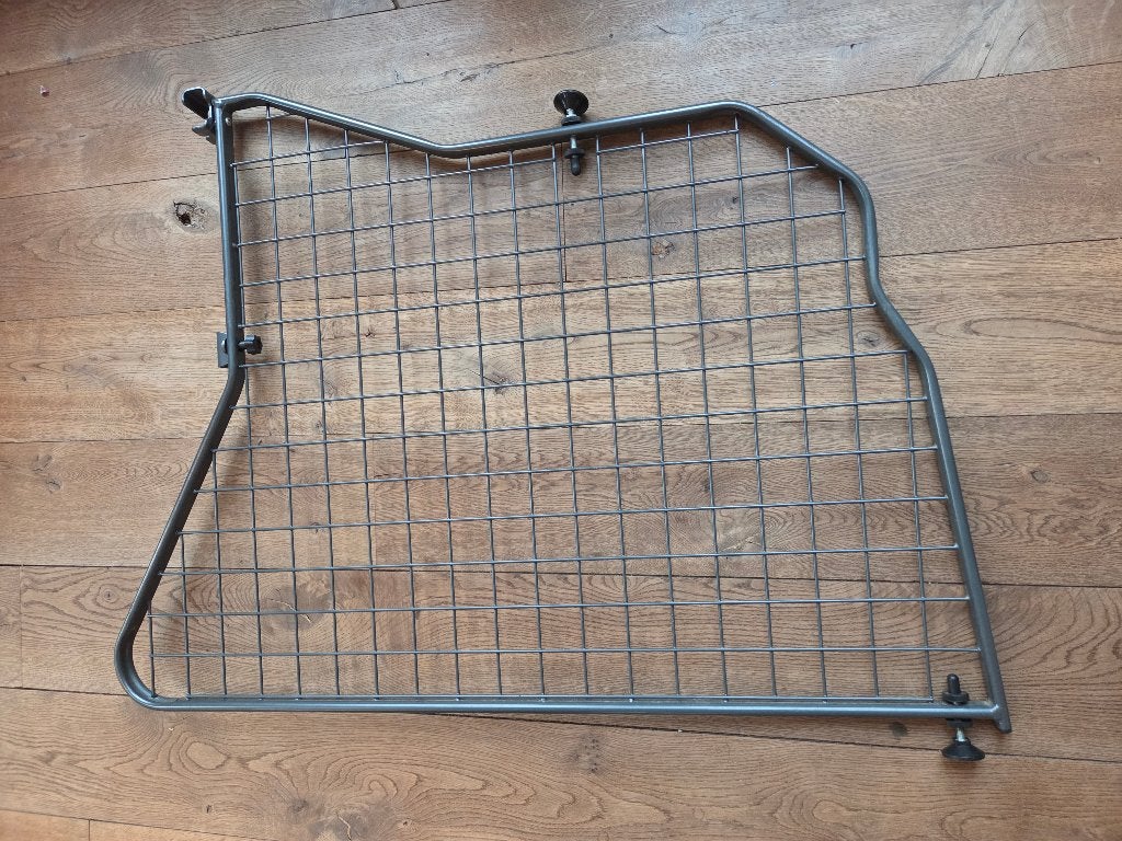 Travall hondenrek voor VW Passat, Ophalen, Zo goed als nieuw